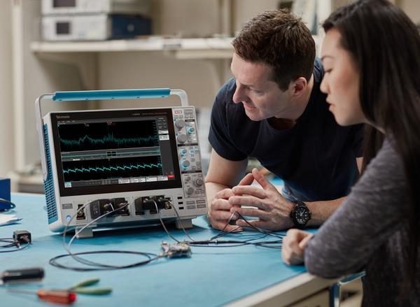 Analyzing a switch mode power supply with mixed analog and digital signal inputs