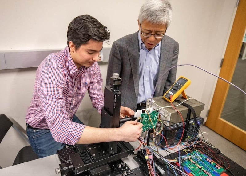 UTD researchers developed a radar imaging chip