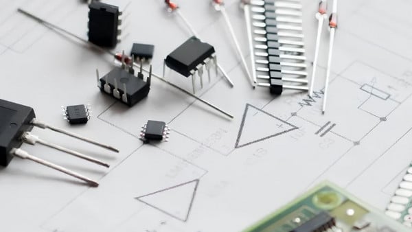Murata vs Samsung vs Yageo: How to Choose the Right 10 µF MLCC for a 5V Rail