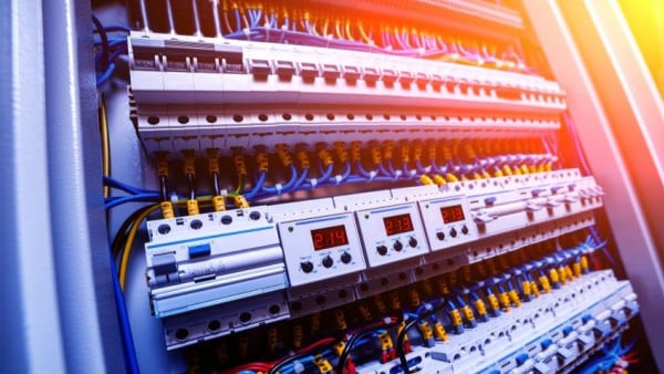Electric Cabinet and Modular Circuit Breakers