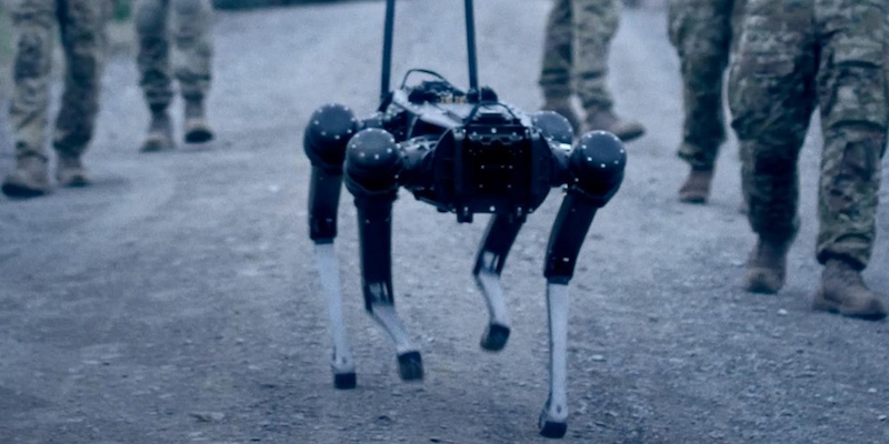 Australian Army “Mind Controls” Robot Dog With Brain-Machine Interface ...