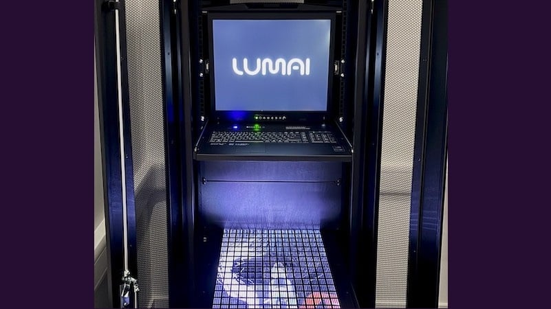 新的摩爾定律：為何光學運算能重新定義 AI 的擴展性