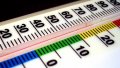 Light Bar “Relative Comfort” Thermometer with NodeMCU
