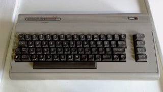 Retro Teardown: The Commodore 64