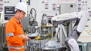 Could New RIA Standards Improve Cobot Safety? 