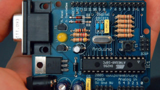 Control Your AC Mains with a Microcontroller