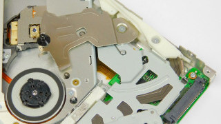 Teardown Tuesday: USB CD Drive