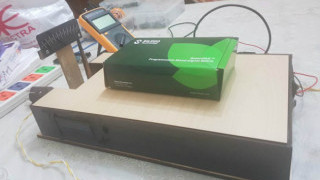 Measure Position and Speed Control of a DC Motor Using an Analog PID Controller