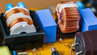 Analyzing a Current-Mode-Controlled Buck Converter in LTspice