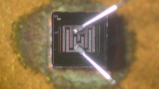Cambridge’s New Hyper-Efficient Transistors Are a Perfect Match for the IoT