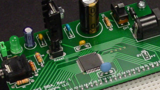 Build a Development Platform for a PICAXE 40X2