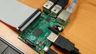 Simple Home Automation with a Remotely Accessed Raspberry Pi: An Investigation into Dataplicity