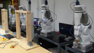 Google Tasks Robots with Learning Skills from One Another via Cloud Robotics