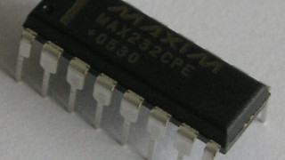 How to Use MAX232 to Communicate Between a PIC and a PC