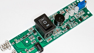 Teardown Tuesday: Metal Detector!