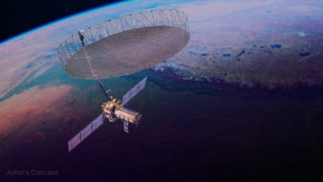 Antenna Innovations Come in Sizes Ranging from a Stamp to a School Bus