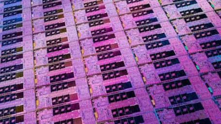 Intel Takes the CES Stage to Unveil the “World’s Fastest Mobile Processor”