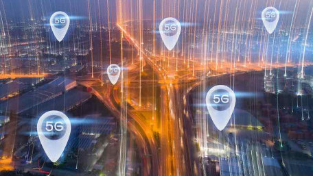 5G Automotive: What We Can Expect and The Challenges with Implementation
