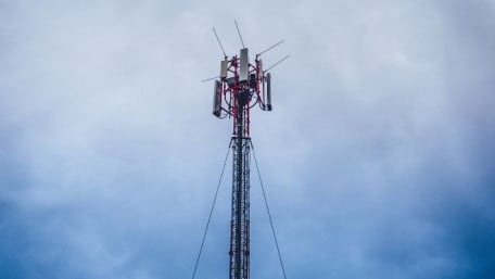 What Are Metasurfaces? And What Do They Have To Do With 5G? 