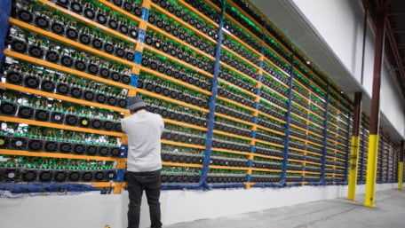 Cryptocurrency Mines Consume More Power Than Argentina—But PSUs Can Help