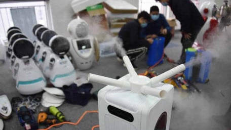 China Deploys 5G Patrol Robots to Monitor the Spread of the Coronavirus