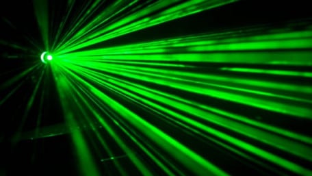 First Electrically-Injected Laser Bumps Speed and Efficiency in Optoelectronics