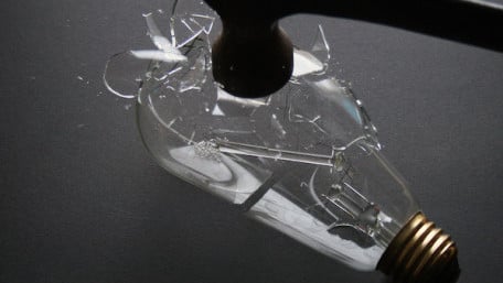Flash Freeze Photography with an Arduino