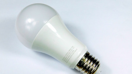Teardown Tuesday: Wireless Lamp