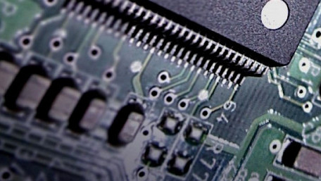 The Actively Loaded MOSFET Differential Pair: Measuring Lambda, Predicting Gain