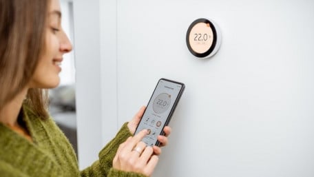 Designing Ultra-Low-Power Smart Thermostats with Latching Solid-State Relays