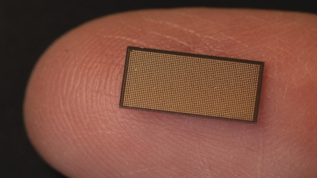 Intel “Reverse Engineers the Brain” With Loihi 2 Neuromorphic Chip and Lava Framework 