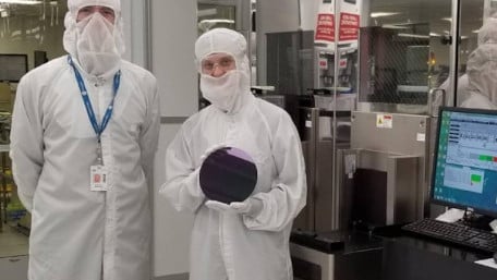 A New Technique Utilizing Carbon Nanotube Transistors Aims for More Energy-Efficient 3D Microprocessors