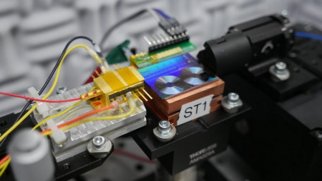 Researchers Develop Compact Chips That Convert Light Into Microwaves