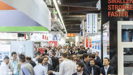 Trade Shows Go Virtual: Showcasing Show Booths and Conference Materials Online