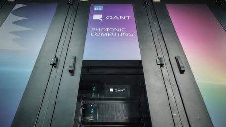 ‘World’s First’ Photonic AI Processor Installed in Supercomputing Facility
