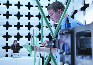 Accelerate IoT device time-to-market by combining antennas and modules