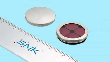 SMK Rethinks Energy Storage With Solar-Powered Coin Cell Battery