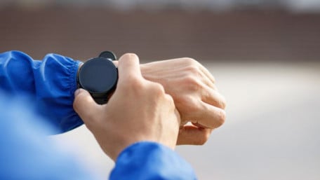 Photonics Startup Eyes Wearables With Laser Spectrophotometer Chip