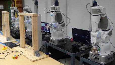Google Tasks Robots with Learning Skills from One Another via Cloud Robotics