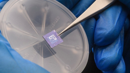 Researchers Propose A New “Unhackable” Transistor 