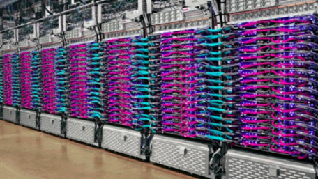 Google Hires Intel CPU Expert, Doubles Down on SoCs as the “New Motherboard”