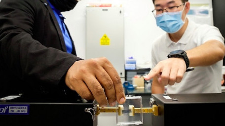 Researchers Create a Wireless Chip With Data Rates Faster than 5G 