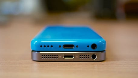 The Headphone Jack Controversy: Is Apple Pushing or Pulling?