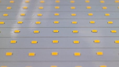 Design Solution for Automotive LCD Displays Utilizing LED Driver ICs