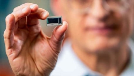 Intel Develops Glass Substrate for Next Gen Advanced Chip Packaging Needs