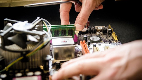 The Champions of Right to Repair: Interview with Gay Gordon-Byrne