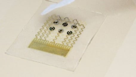 The Latest in Medical Tech for Diabetes Care: A Non-Invasive Glucose Sensor