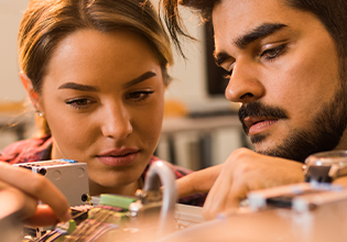 DC-DC Converter Testing with Precision Bench SMUs